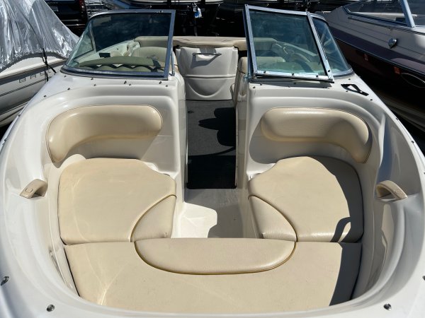 Pre-Owned 2000  powered Sea Ray Boat for sale